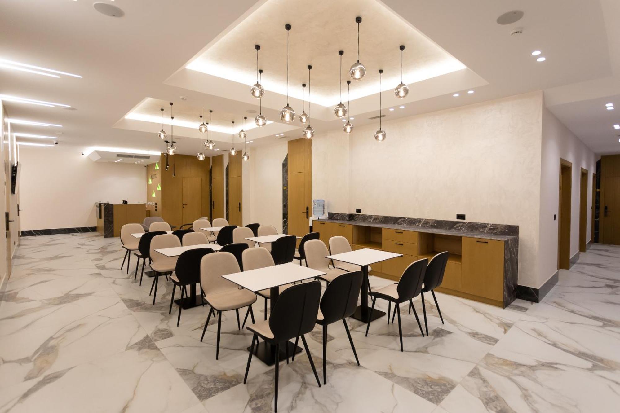 Nayel Hotel Durres Exterior photo