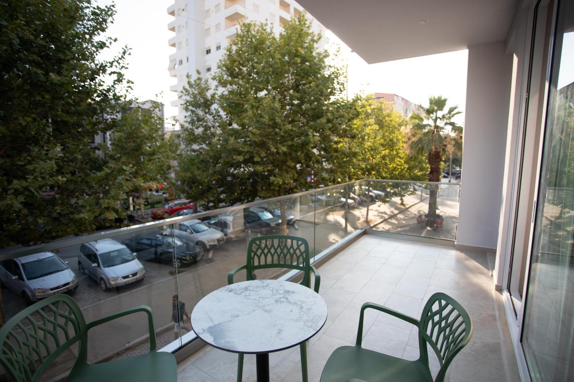 Nayel Hotel Durres Exterior photo