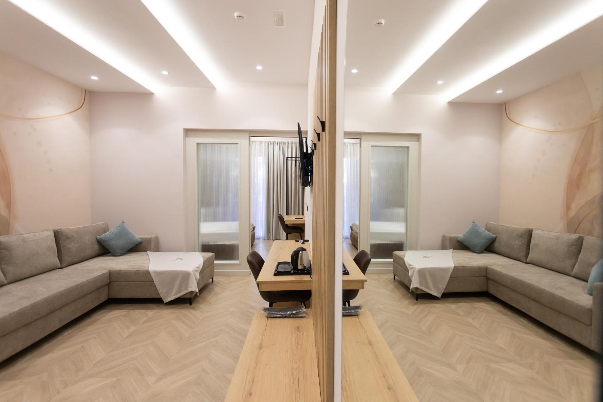 Nayel Hotel Durres Exterior photo