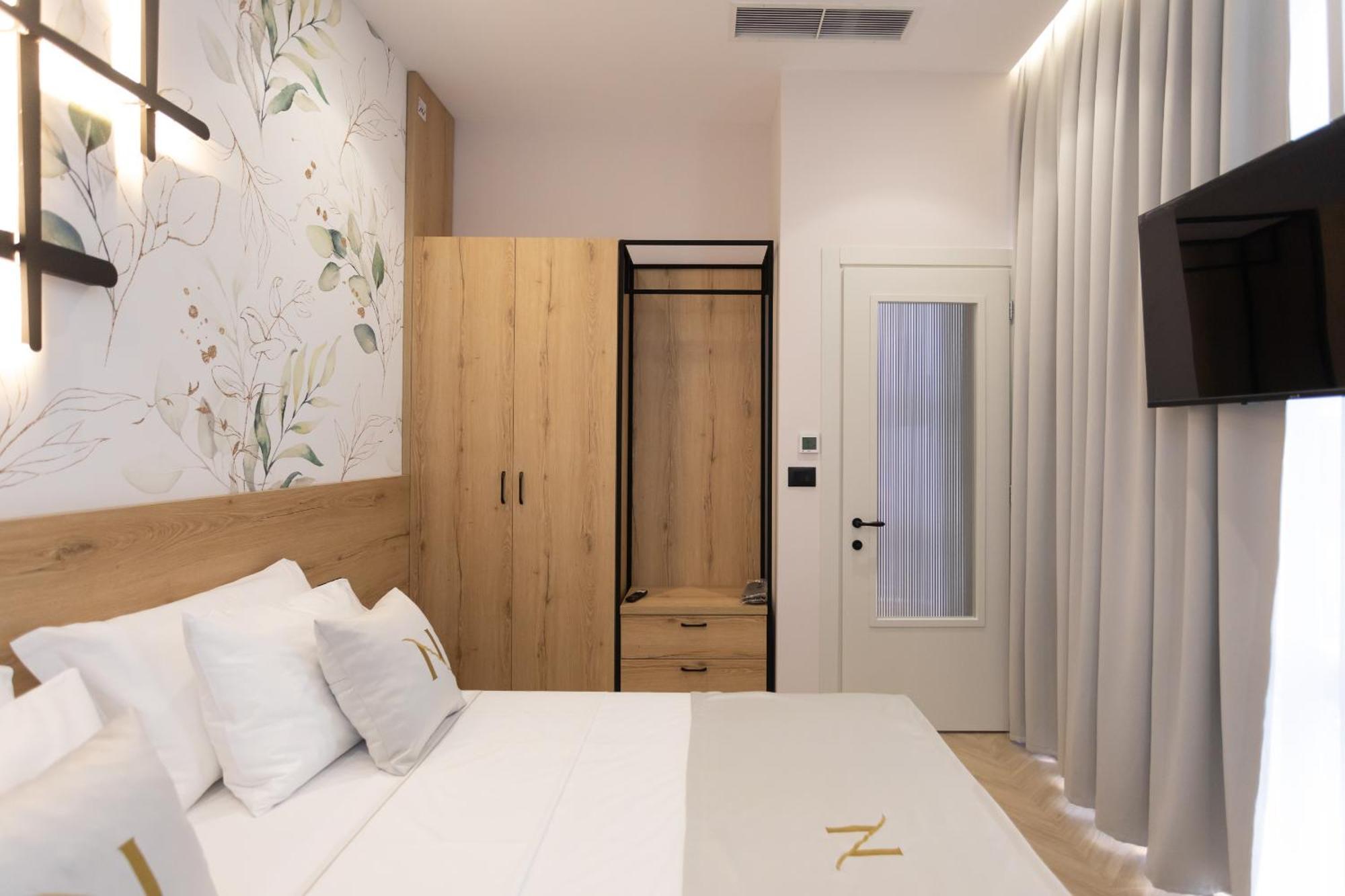 Nayel Hotel Durres Exterior photo