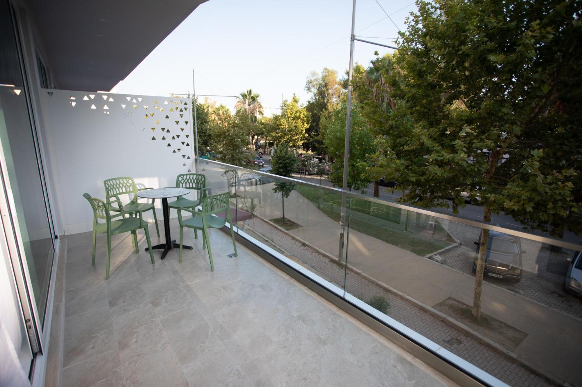 Nayel Hotel Durres Exterior photo