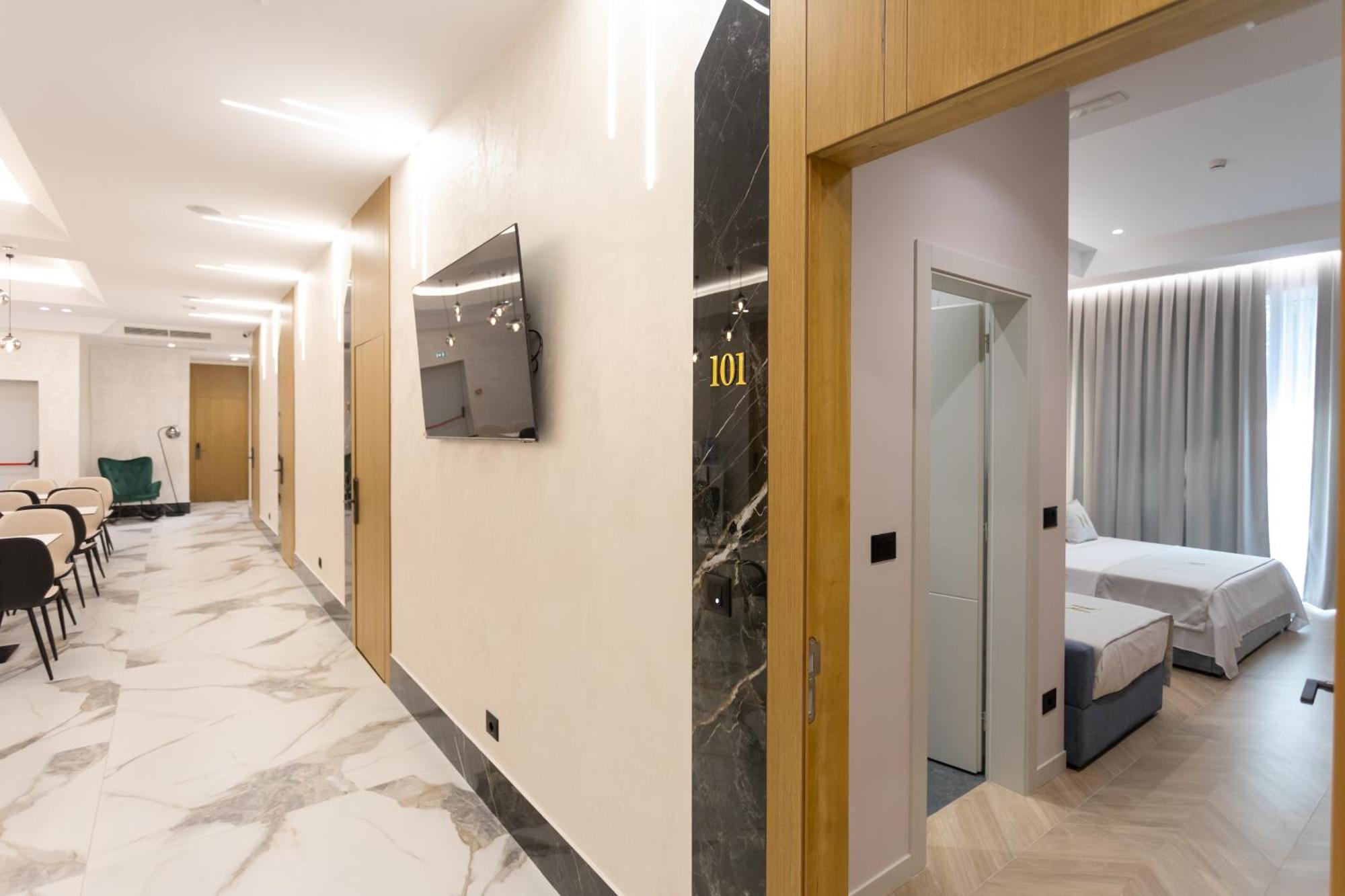Nayel Hotel Durres Exterior photo